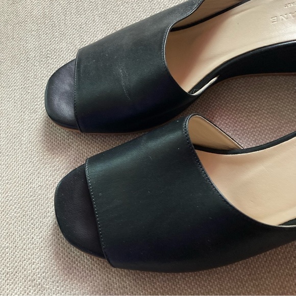 Everlane Black Italian Leather Wedge Sandals, Size 8.5 - Picture 4 of 9